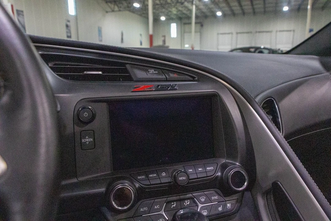 2015 Chevrolet Corvette C7 - Image 14 of 31