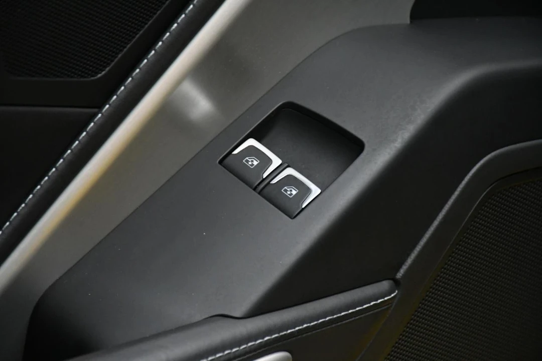 2015 Chevrolet Corvette C7 Z06 - Image 27 of 31
