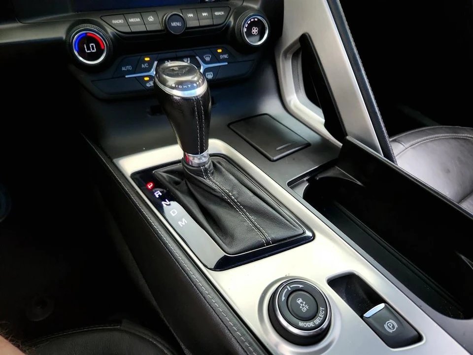 2015 Chevrolet Corvette C7 - Image 16 of 31