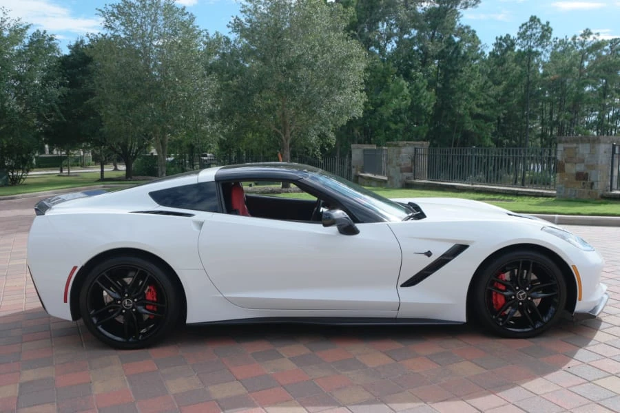 2015 Chevrolet Corvette C7 - Image 8 of 9