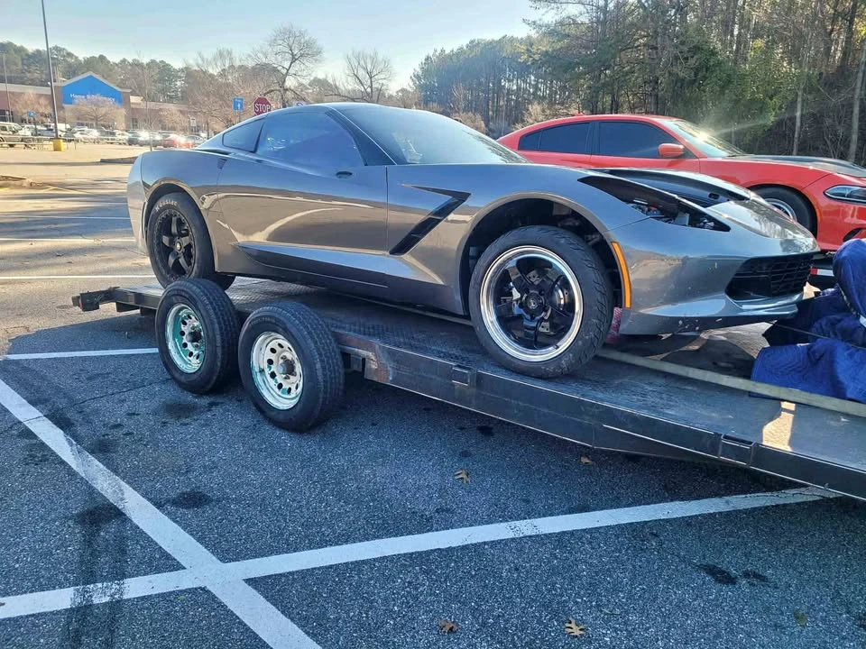 2015 Chevrolet Corvette - Image 1 of 2