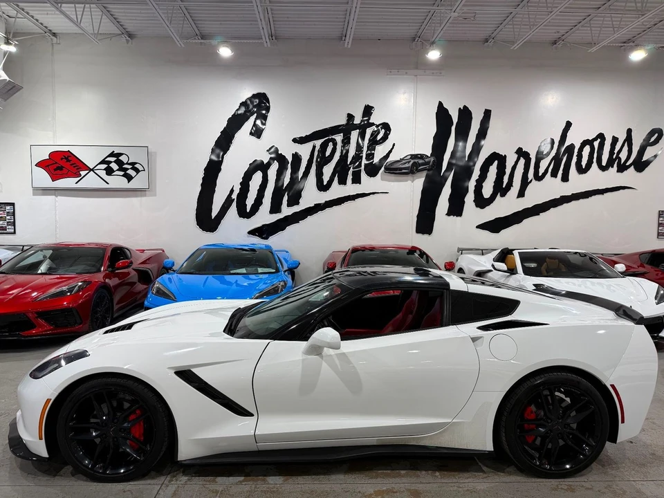 2015 Chevrolet Corvette C7 - Image 2 of 11