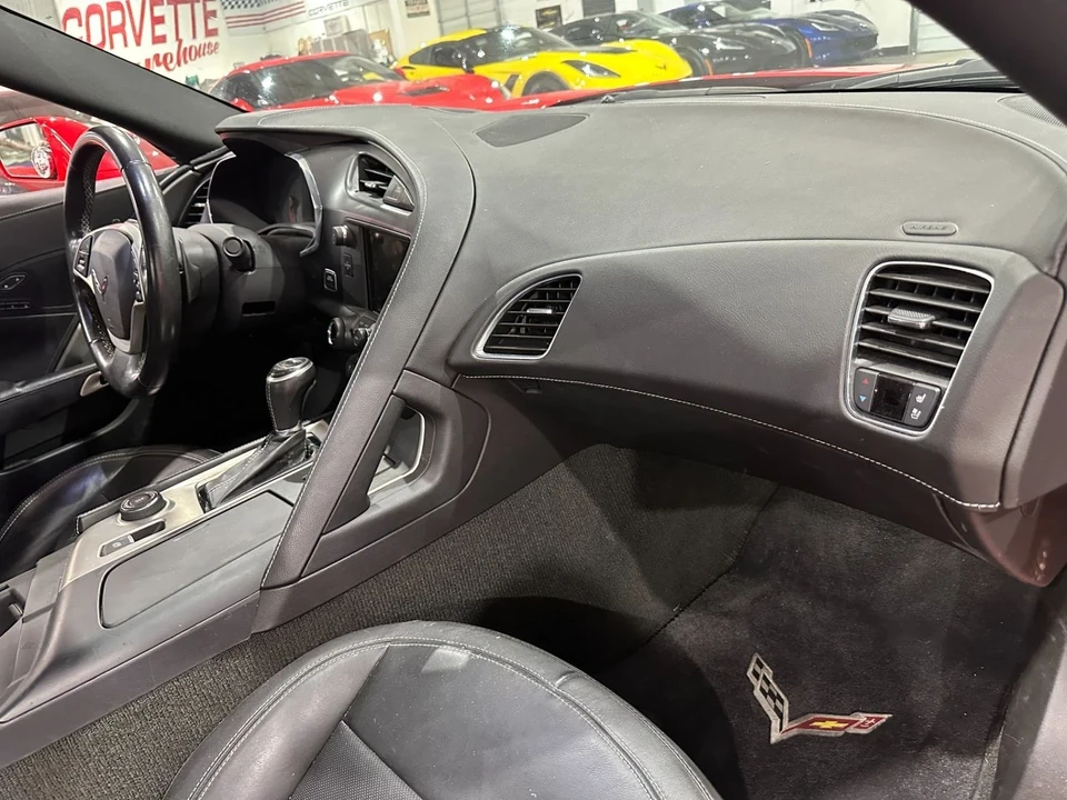 2015 Chevrolet Corvette C7 - Image 9 of 10