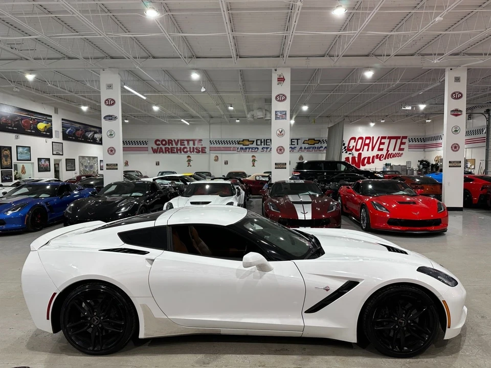 2015 Chevrolet Corvette C7 - Image 6 of 11