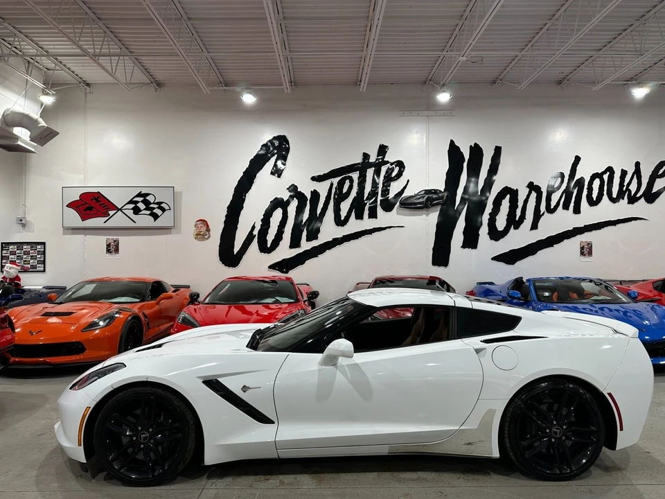 2015 Chevrolet Corvette C7 - Image 2 of 11