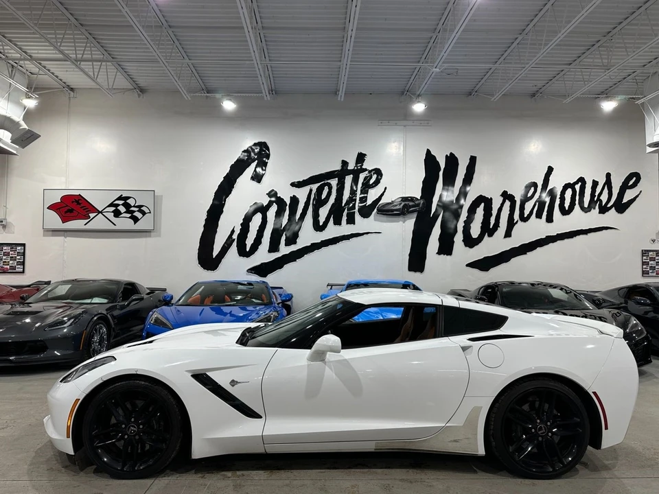 2015 Chevrolet Corvette C7 - Image 2 of 11