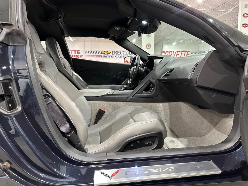 2015 Chevrolet Corvette C7 - Image 22 of 31