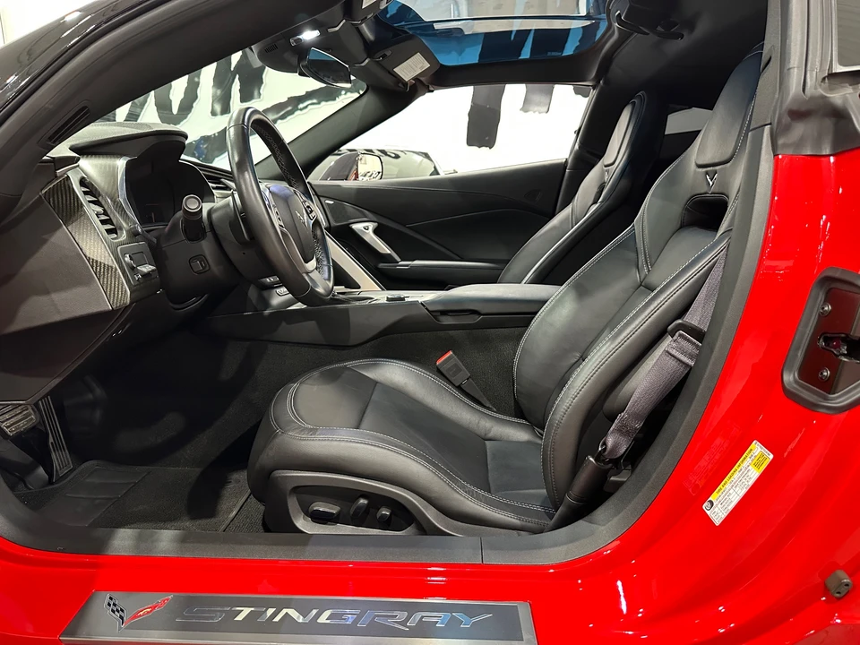 2015 Chevrolet Corvette - Image 8 of 31