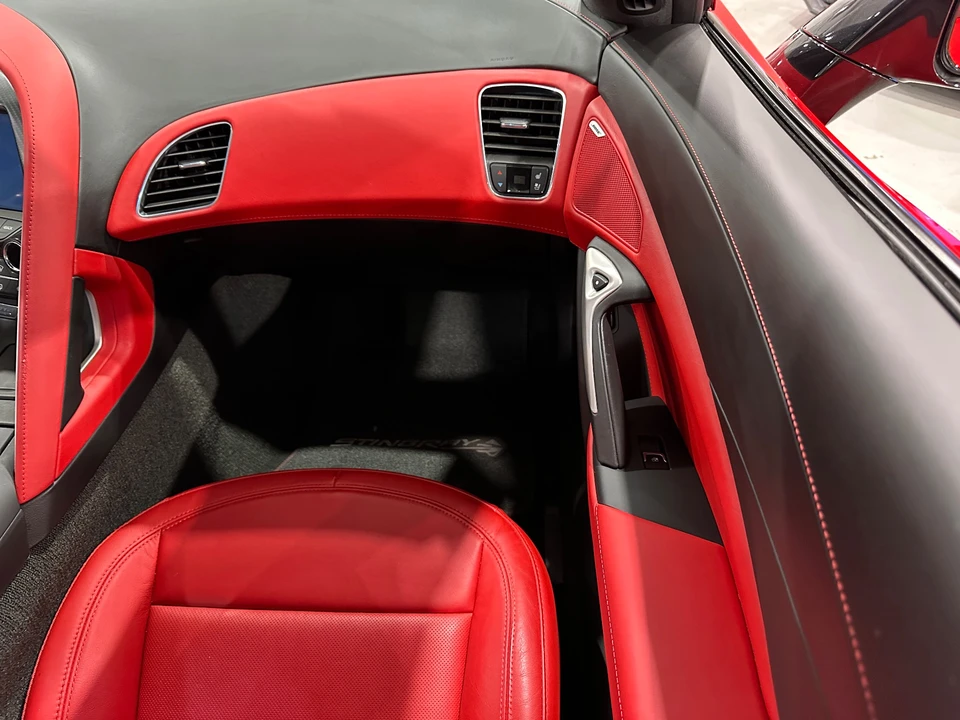 2015 Chevrolet Corvette C7 - Image 13 of 31