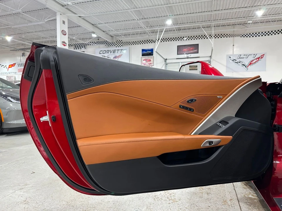 2015 Chevrolet Corvette C7 - Image 16 of 21