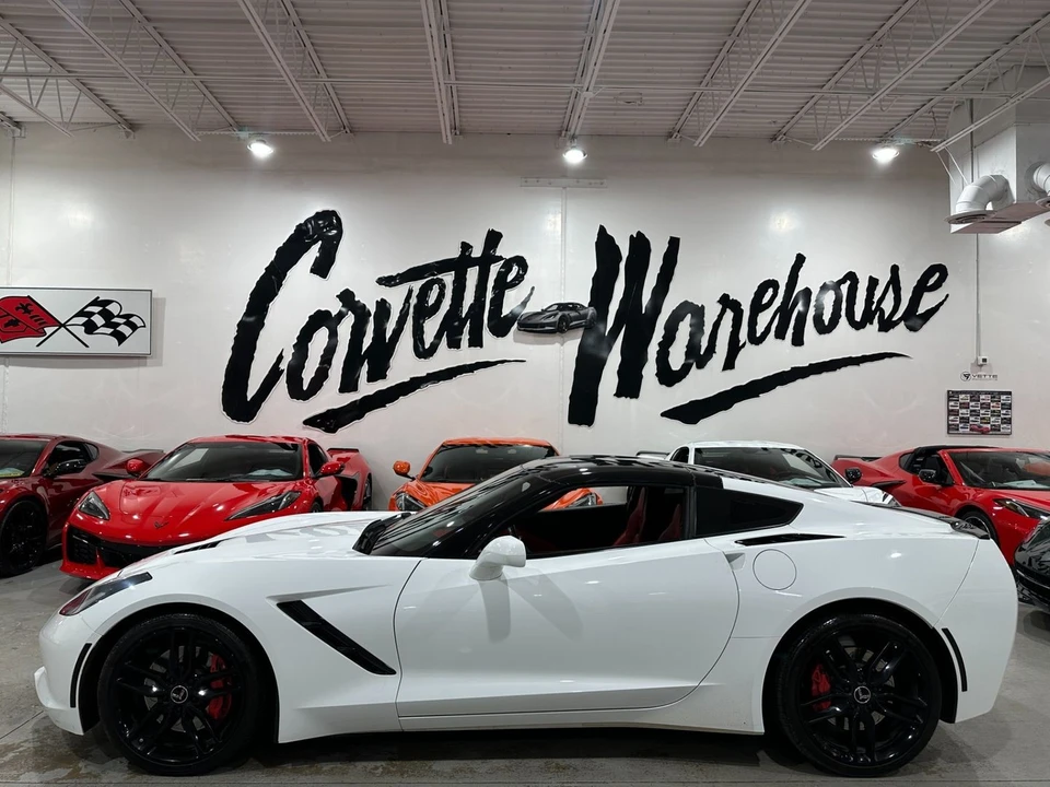 2015 Chevrolet Corvette C7 - Image 2 of 11