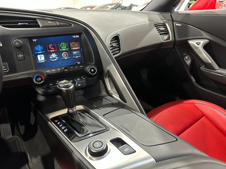 2015 Chevrolet Corvette C7 - Image 16 of 20