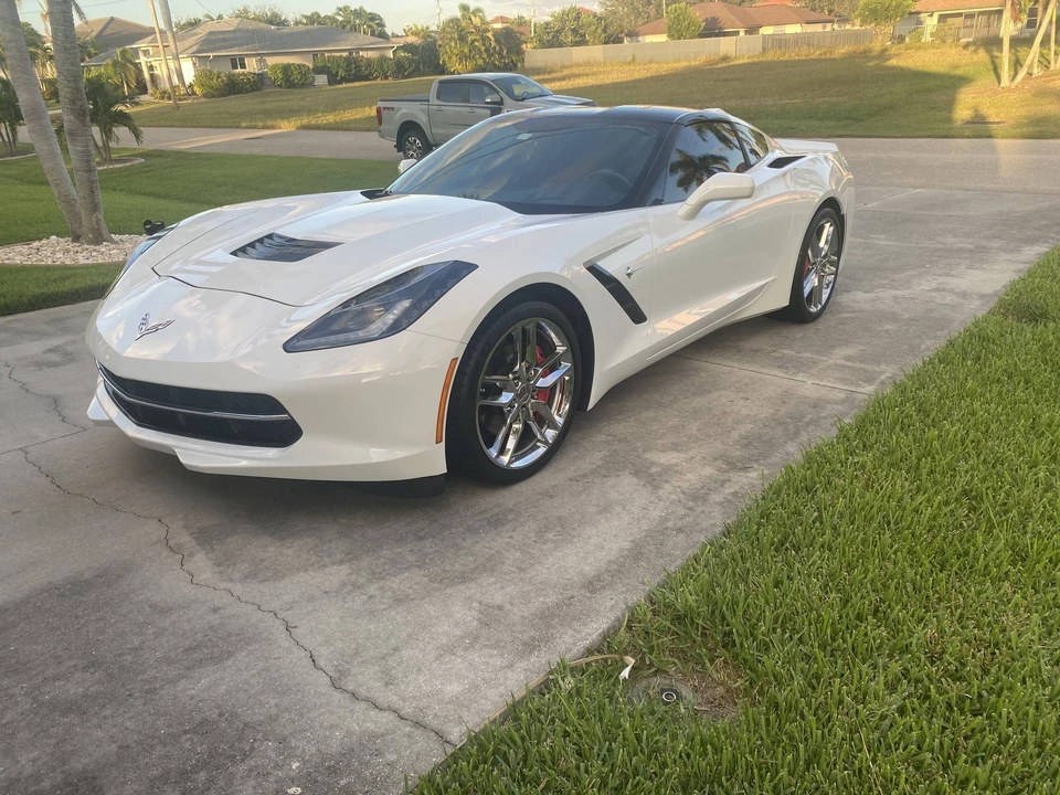 2015 Chevrolet Corvette C7 - Image 2 of 31