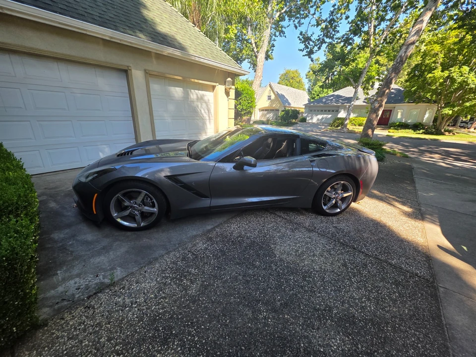 2015 Chevrolet Corvette C7 - Image 2 of 11