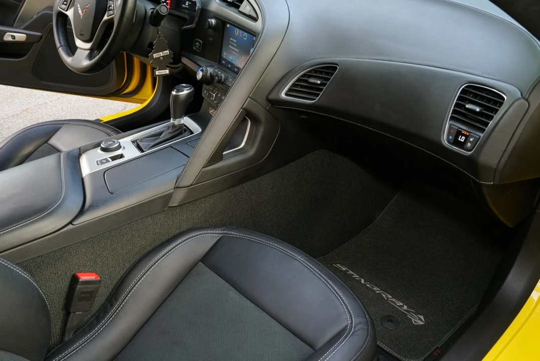 2015 Chevrolet Corvette C7 - Image 15 of 18