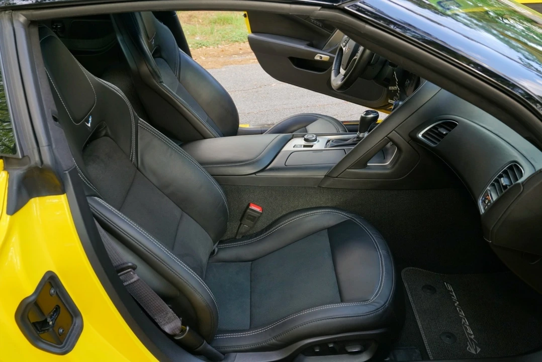 2015 Chevrolet Corvette C7 - Image 11 of 18