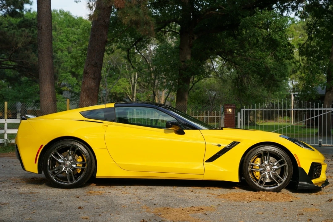 2015 Chevrolet Corvette C7 - Image 2 of 18