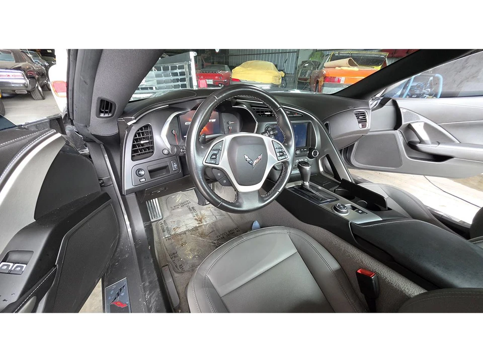 2015 Chevrolet Corvette C7 - Image 24 of 29