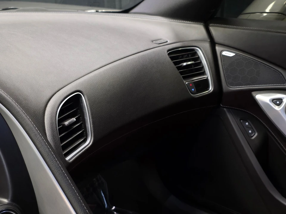 2015 Chevrolet Corvette C7 - Image 28 of 31
