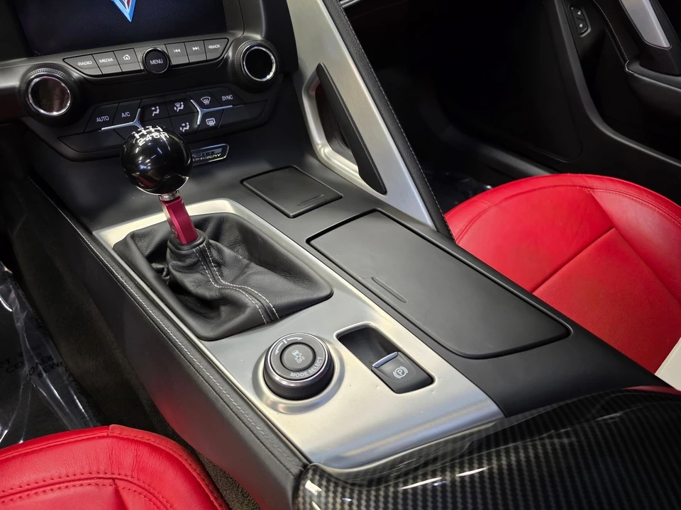 2015 Chevrolet Corvette C7 - Image 26 of 31