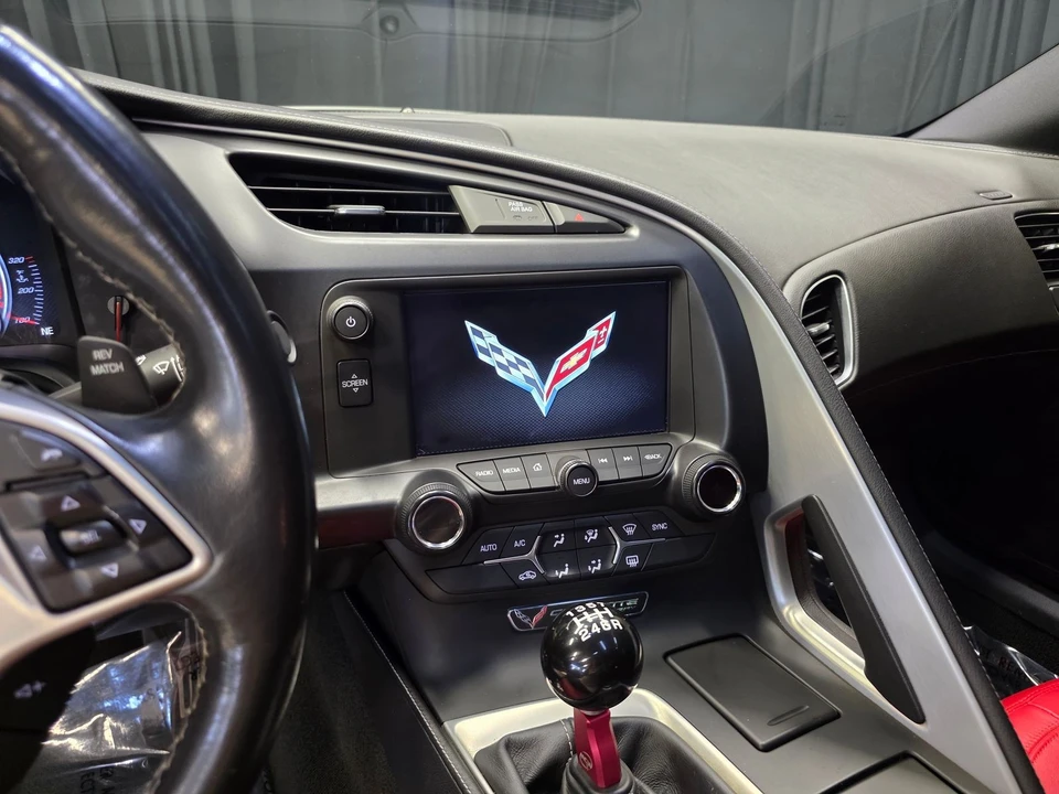 2015 Chevrolet Corvette C7 - Image 24 of 31