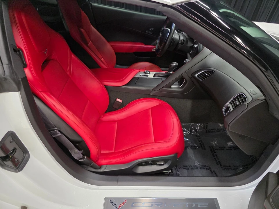 2015 Chevrolet Corvette C7 - Image 30 of 31