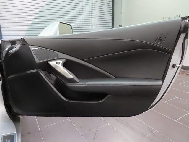 2015 Chevrolet Corvette C7 - Image 10 of 31