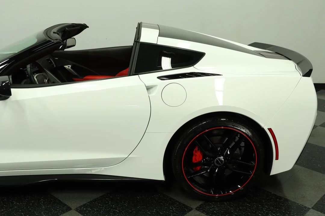 2015 Chevrolet Corvette C7 - Image 24 of 31