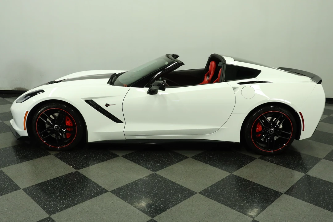 2015 Chevrolet Corvette C7 - Image 2 of 31