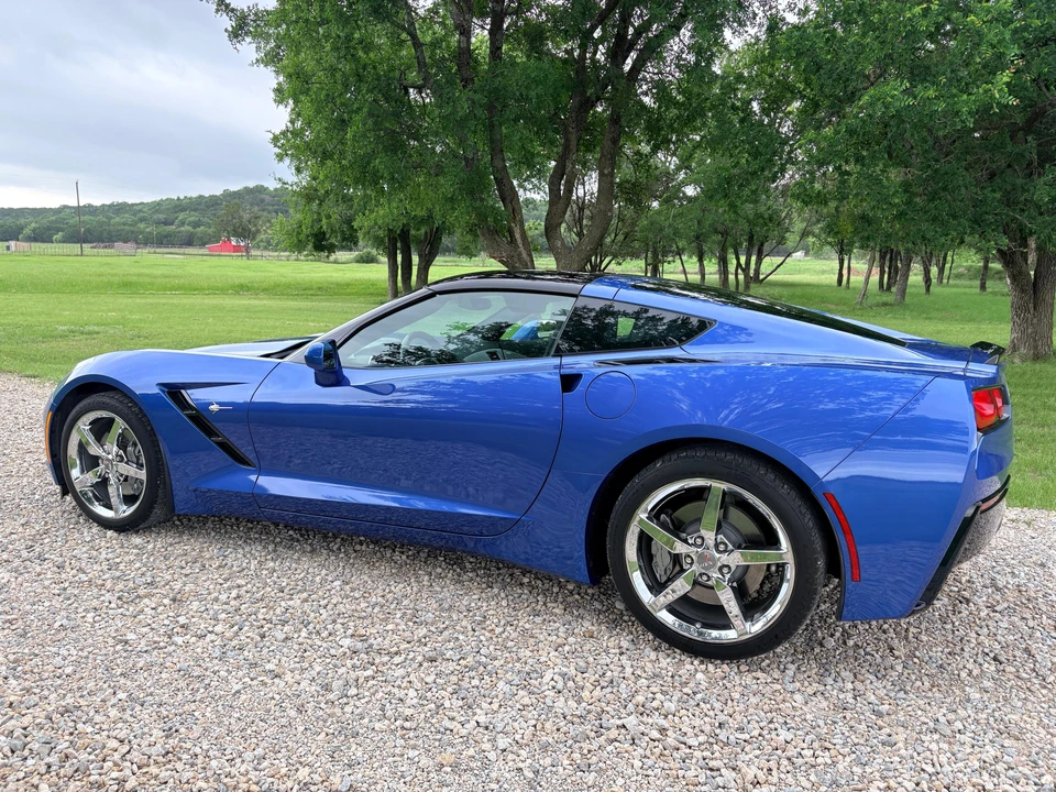 2015 Chevrolet Corvette C7 - Image 7 of 30