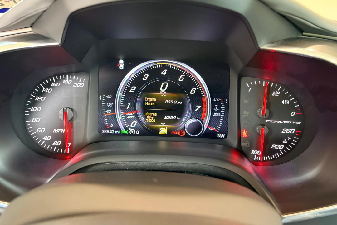 2015 Chevrolet Corvette C7 - Image 25 of 30
