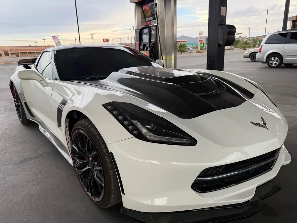 2015 Chevrolet Corvette C7 - Image 2 of 9