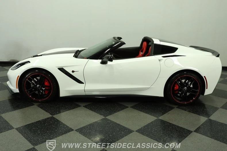 2015 Chevrolet Corvette C7 - Image 2 of 28