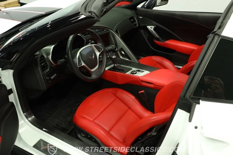 2015 Chevrolet Corvette C7 - Image 4 of 28