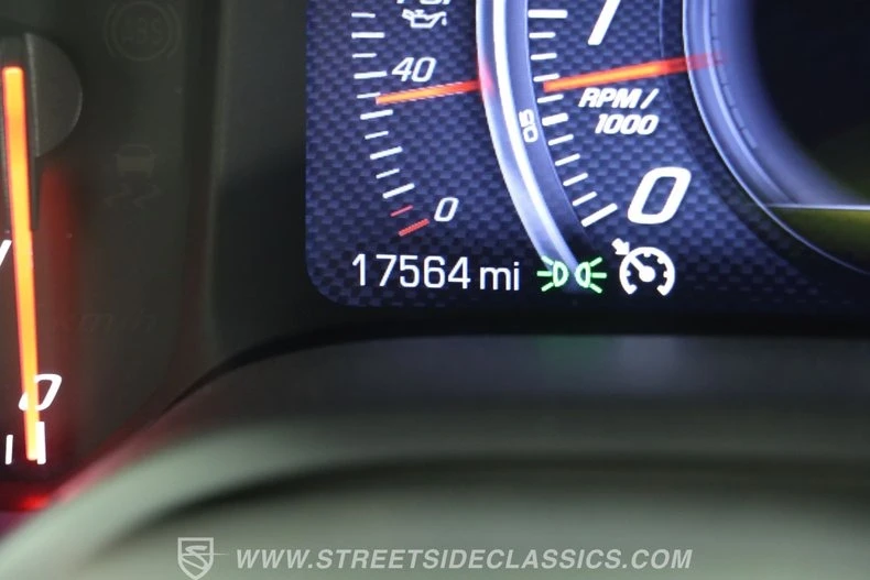 2015 Chevrolet Corvette C7 - Image 16 of 28