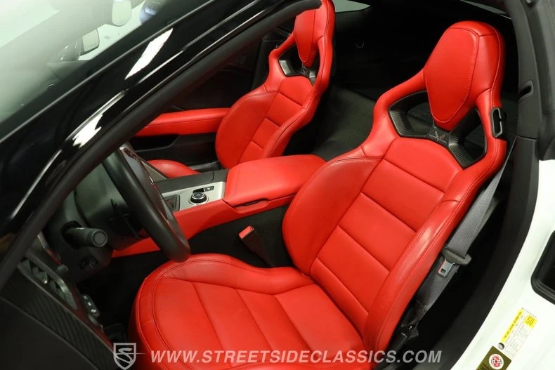 2015 Chevrolet Corvette C7 - Image 19 of 28
