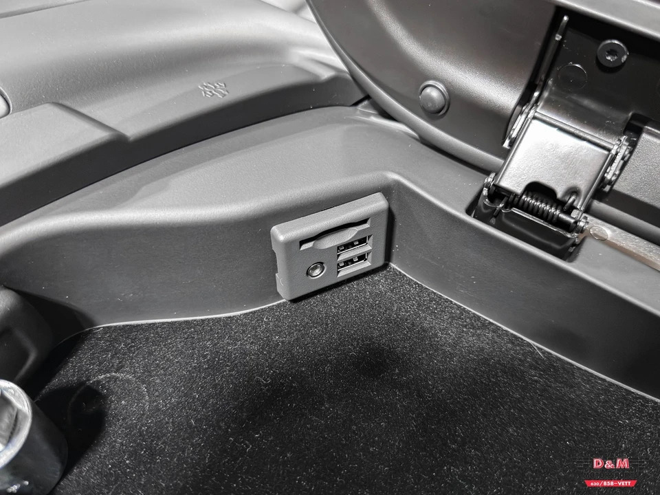 2015 Chevrolet Corvette C7 - Image 25 of 31