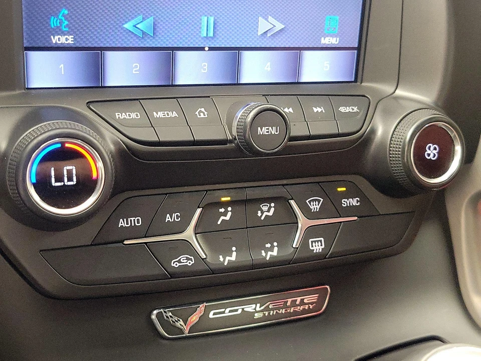 2015 Chevrolet Corvette - Image 17 of 25