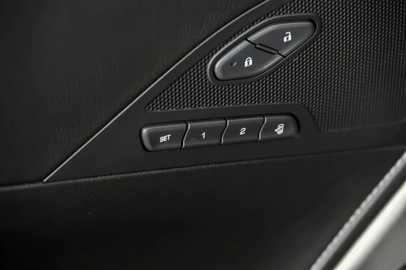 2015 Chevrolet Corvette C7 - Image 17 of 21
