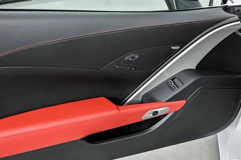 2015 Chevrolet Corvette C7 - Image 17 of 21