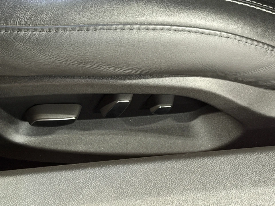 2015 Chevrolet Corvette C7 - Image 5 of 31