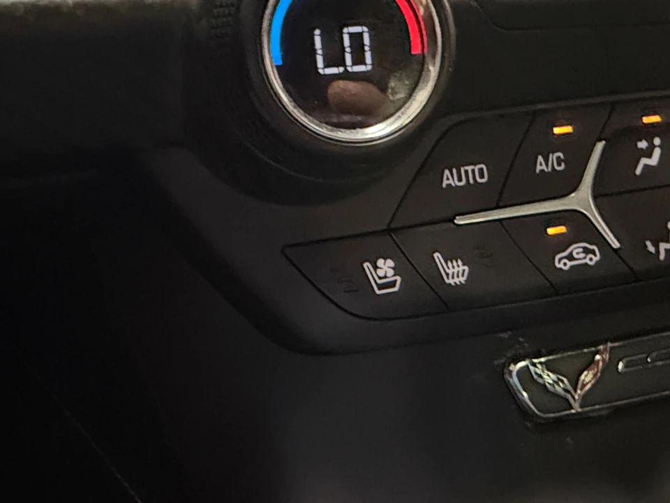 2015 Chevrolet Corvette C7 - Image 14 of 31