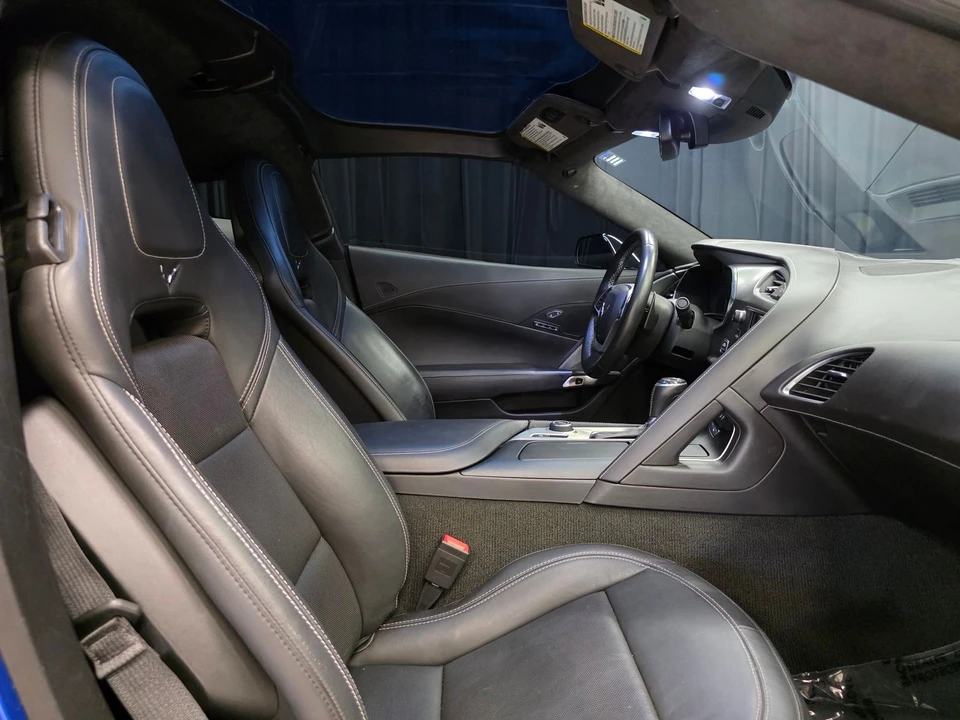 2015 Chevrolet Corvette C7 - Image 2 of 31