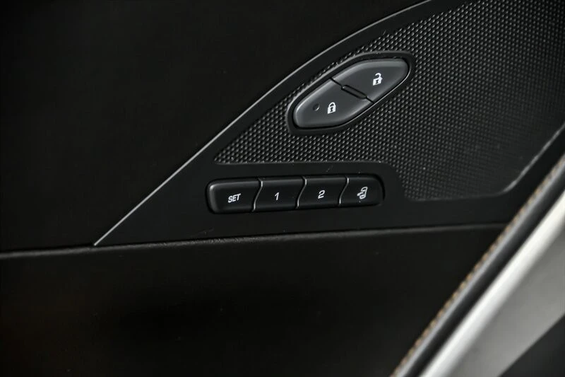 2015 Chevrolet Corvette C7 - Image 16 of 31