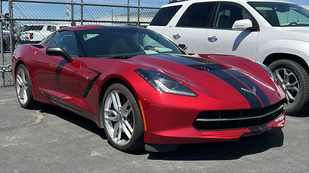 2015 Chevrolet Corvette C7 - Image 2 of 19