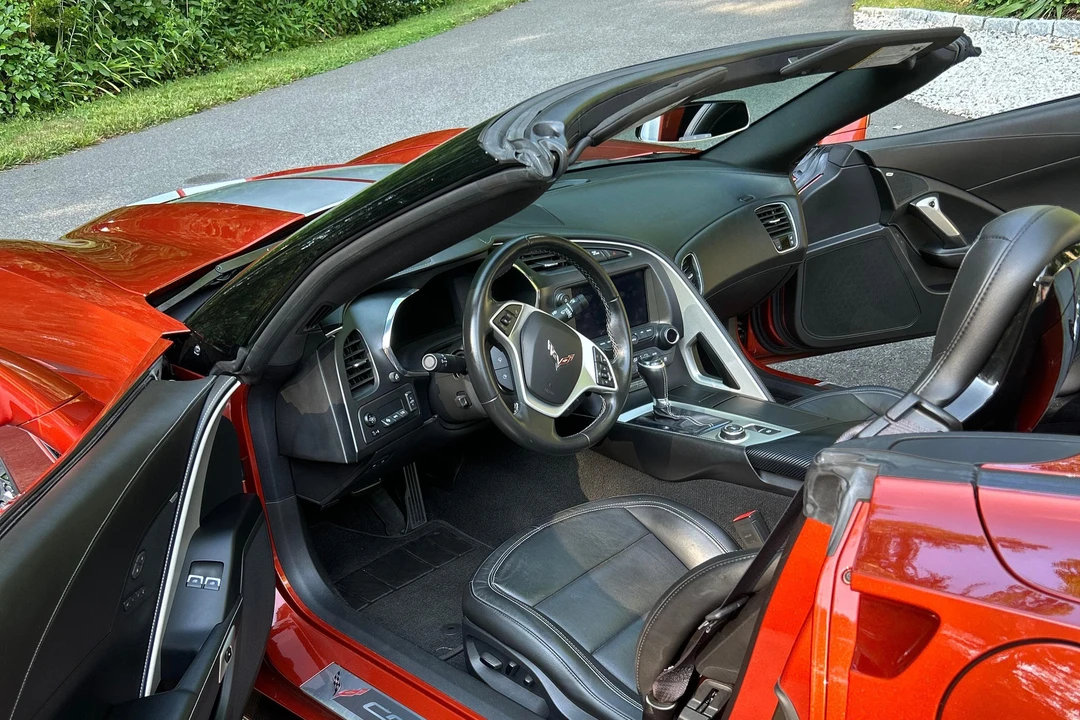 2015 Chevrolet Corvette C7 - Image 25 of 31