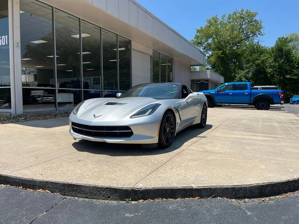 2015 Chevrolet Corvette C7 - Image 2 of 11