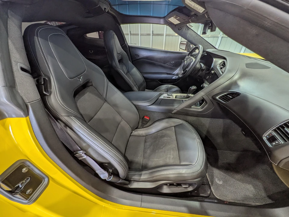 2015 Chevrolet Corvette C7 - Image 28 of 31