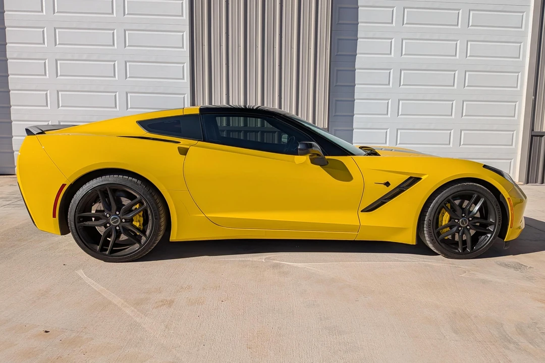 2015 Chevrolet Corvette C7 - Image 3 of 31