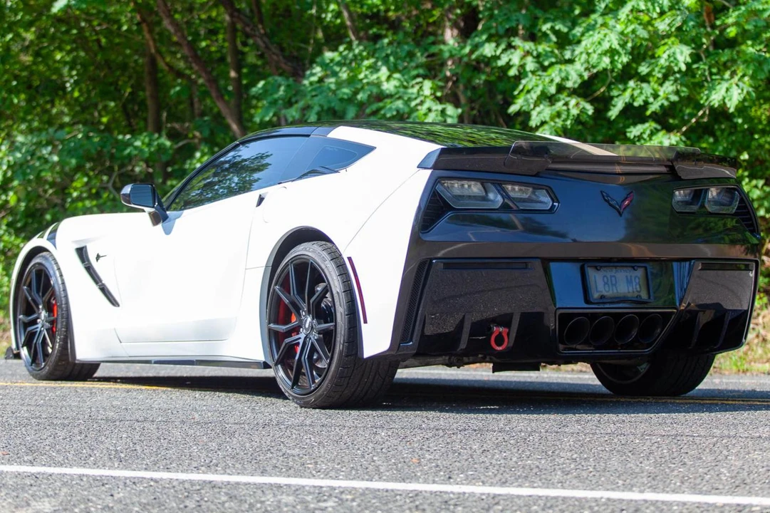 2015 Chevrolet Corvette C7 - Image 4 of 31